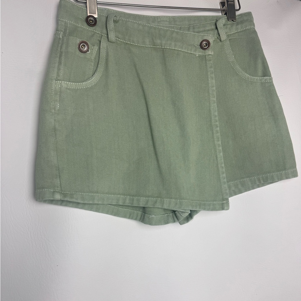 Zredara skort  women’s with front zipper light mint color Small